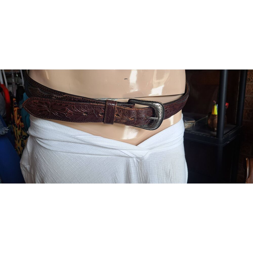 Ariat Size 34 Tooled Leather Western Belt Brown Floral Embossed Silver Tone Buck